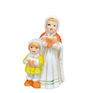 Vintage Brinn's Victorian‎ Village Christmas Carolers Mother Daughter Figurine